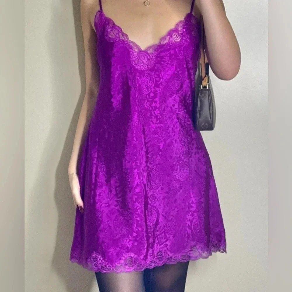Victoria’s Secret Women’s Slip Dress Purple Size: M Vintage Gold Label.